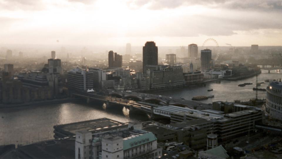 Image of London on the River Thames 