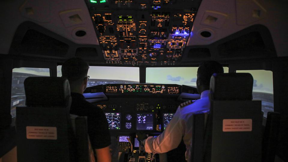 The UWL flight simulator in mid-flight